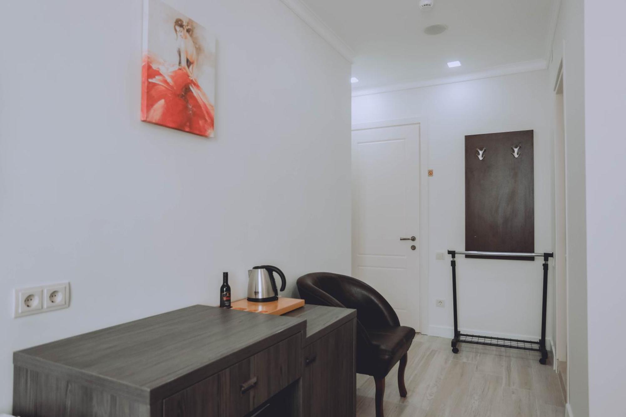 Royal Medis Hotel Batoemi Buitenkant foto